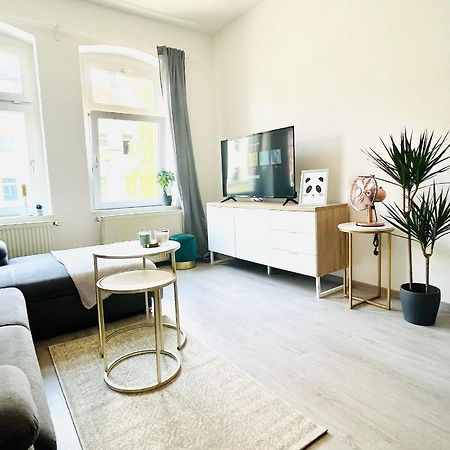 Renoviertes Apartment In Zentraler Lage - Wlan, Smart-Tv, Kueche, Balkon Und Queensize-Bett Fuer 4 Gaeste Erfurt Extérieur photo