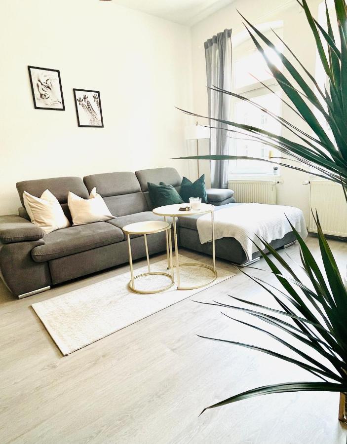 Renoviertes Apartment In Zentraler Lage - Wlan, Smart-Tv, Kueche, Balkon Und Queensize-Bett Fuer 4 Gaeste Erfurt Extérieur photo