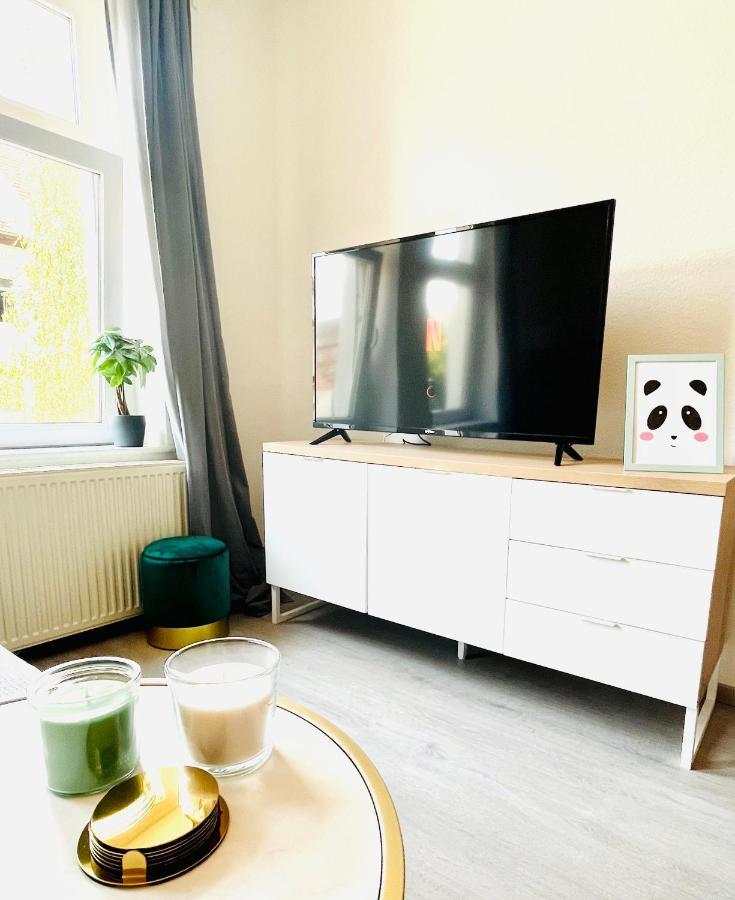 Renoviertes Apartment In Zentraler Lage - Wlan, Smart-Tv, Kueche, Balkon Und Queensize-Bett Fuer 4 Gaeste Erfurt Extérieur photo